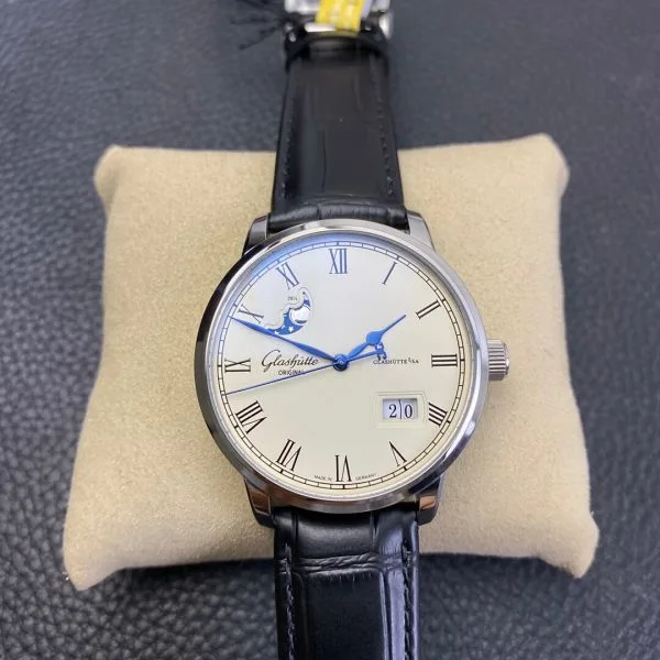 Glashutte-Original_8_1-600×600