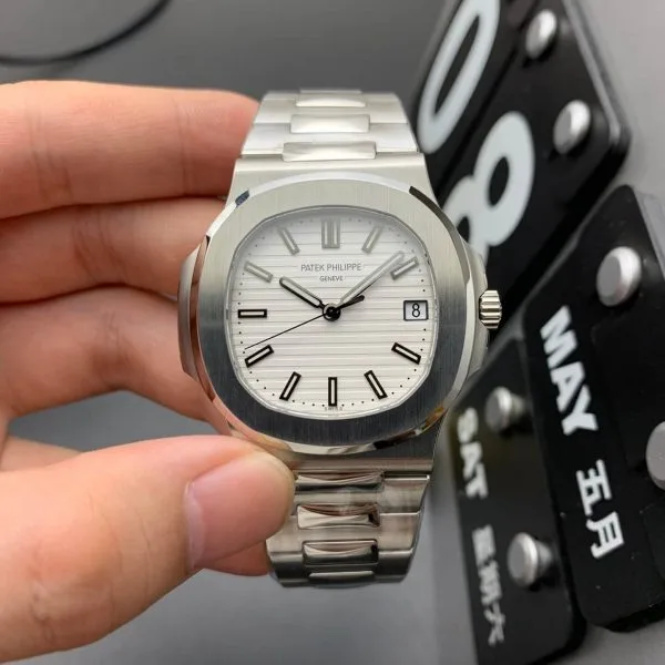 PATEK-PHILIPPE_108_1-600×600