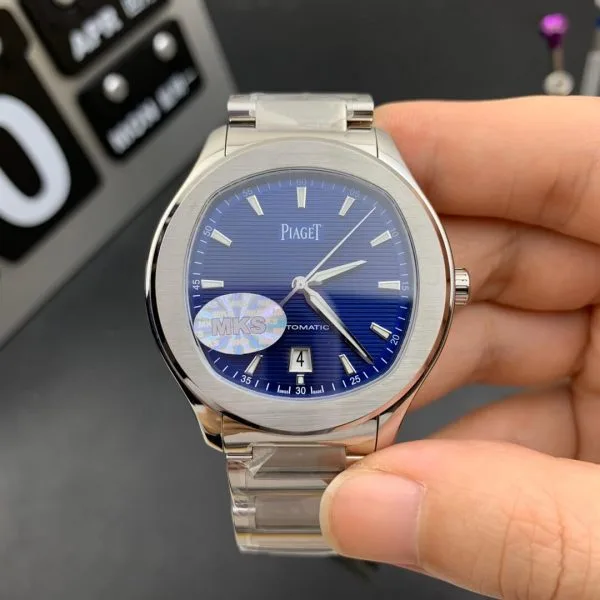 Piaget_9_1-600×600